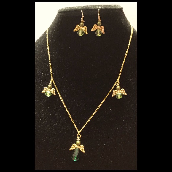 20” Green Angels with Gold Wings and Halos Necklace and Matching Earrings - Picture 1 of 2